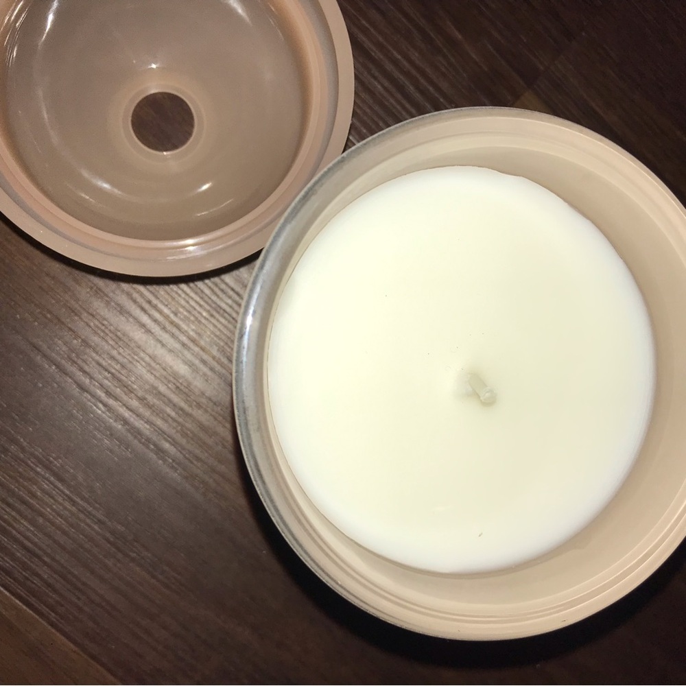 DW Home Peanut Butter Milkshake Full Size Large Candle Brand New - Picture 3 of 4